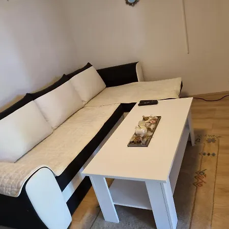 Caci * Črni Kal